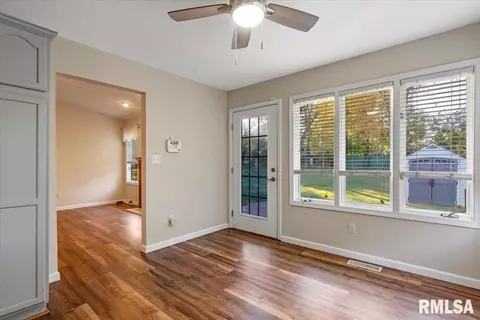 Entry Way - 3113 Superior Dr, Springfield, IL 62707 photo 5 of 5