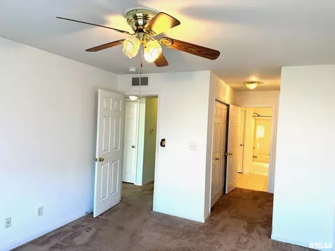 Bedroom - 2409 Cormorant Dr, Springfield, IL 62711 photo 4 of 4