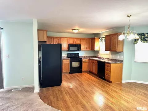 Kitchen - 2409 Cormorant Dr, Springfield, IL 62711 photo 1 of 4