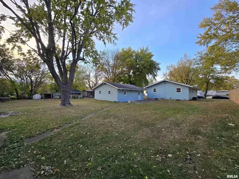 936 E Kinzie St, Riverton, IL 62561 photo 31