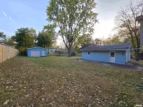 936 E Kinzie St, Riverton, IL 62561 photo 33