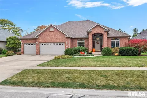 2600 Tartan Way, Springfield, IL 62711