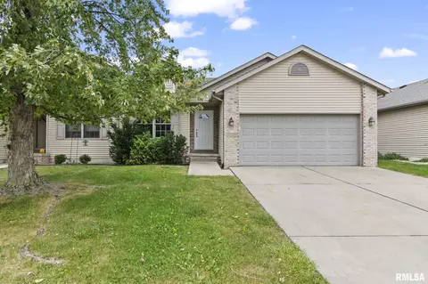 2705 Rutherford Trek, Springfield, IL 62711