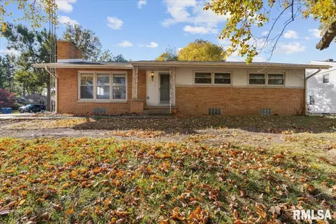1901 Parkview Dr, Springfield, IL 62704 photo 2