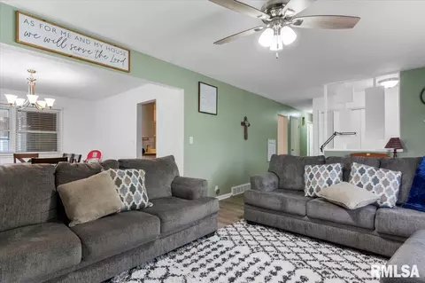 1901 Parkview Dr, Springfield, IL 62704 photo 6