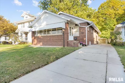 2104 S 4th St, Springfield, IL 62703