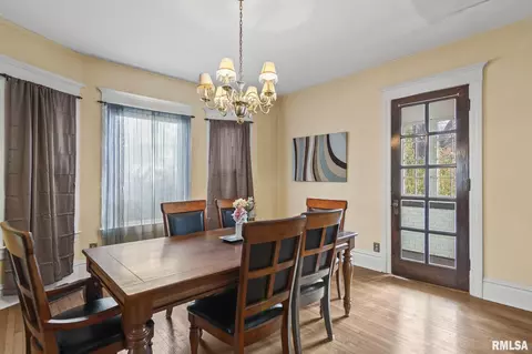 800 S Park Ave, Springfield, IL 62704 photo 17