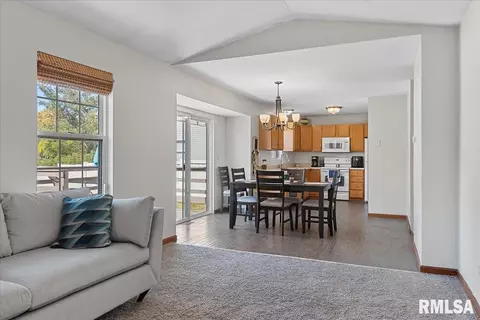4233 Clearwater Ln, Springfield, IL 62703 photo 9