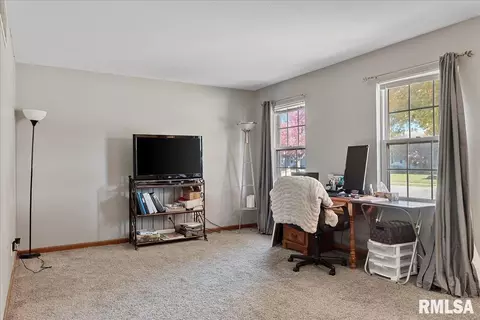 4233 Clearwater Ln, Springfield, IL 62703 photo 2