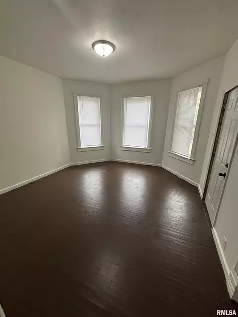 1004 S 13th St, Springfield, IL 62703 photo 2