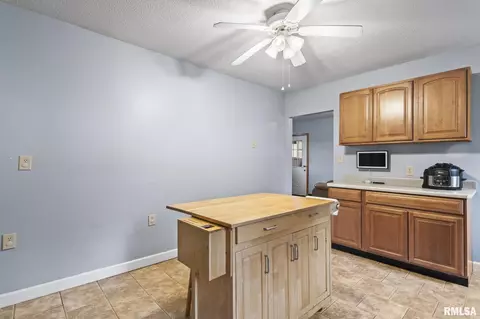 6925 N State Route 29, Springfield, IL 62707 photo 8