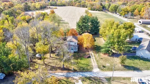 444 W Lewis St, Palmyra, IL 62674