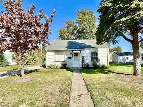 826 Freedman St, Jacksonville, IL 62650