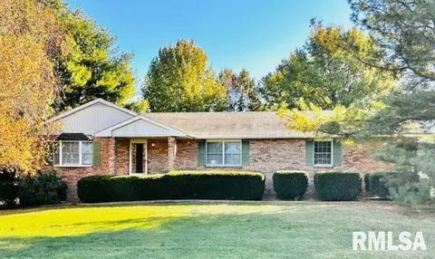 604 Water Tower Rd, Murrayville, IL 62668