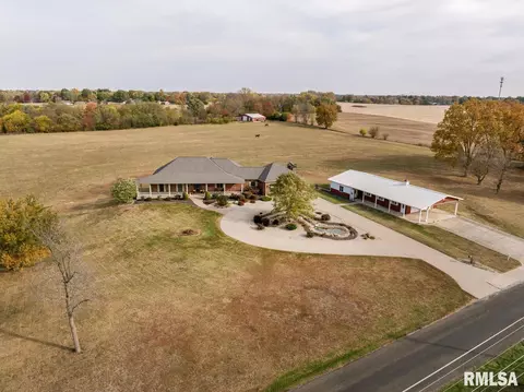 1535 Nieders Ln, Quincy, IL 62305