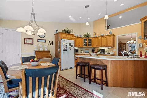 Kitchen - 3516 Glengate Dr, Springfield, IL 62711 photo 1 of 4