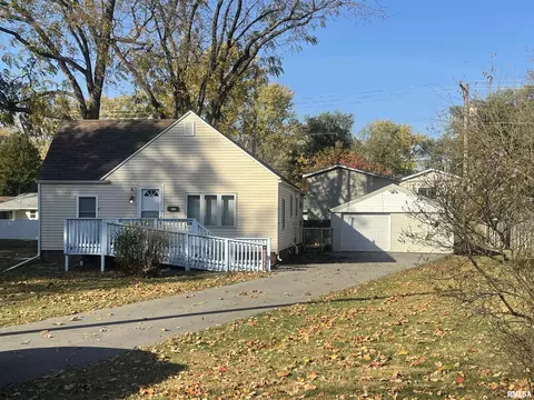 3309 Rita Ave, Springfield, IL 62703 photo 2