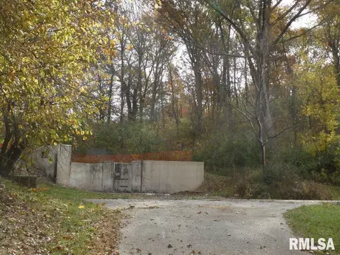 6471 Wood Cemetery Rd, Bunker Hill, IL 62014