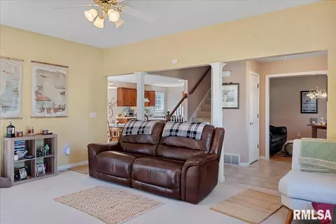2304 Renwick, Springfield, IL 62707 photo 8