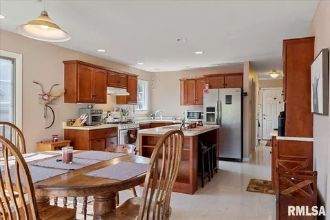 2304 Renwick, Springfield, IL 62707 photo 13