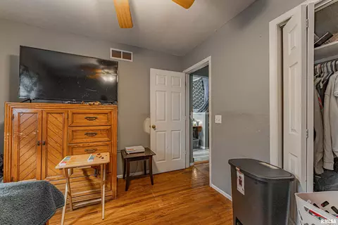 511-513 W North St, Mclean, IL 61754 photo 10