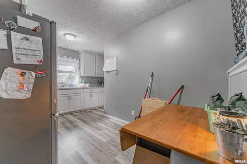 511-513 W North St, Mclean, IL 61754 photo 6
