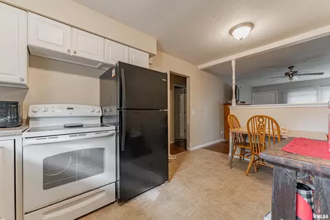 511-513 W North St, Mclean, IL 61754 photo 20