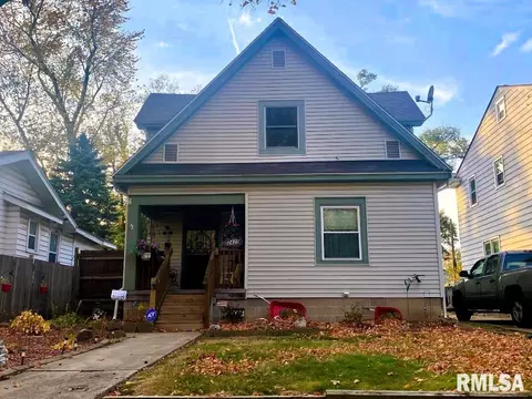 2425 S 10th St, Springfield, IL 62703