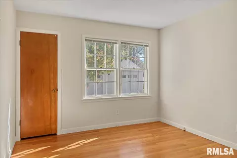 2514 S Walnut St, Springfield, IL 62704 photo 14