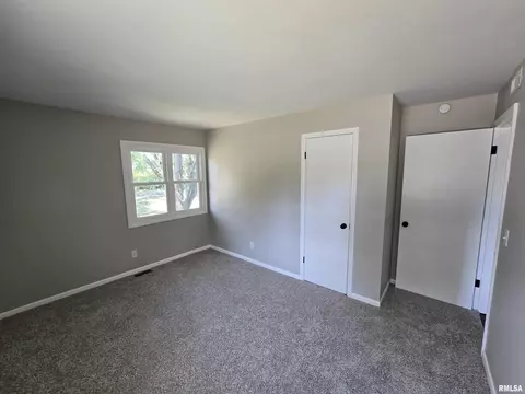 110 Crestview Dr, Hamilton, IL 62341 photo 8