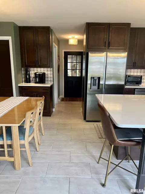 2105 Blackhawk Rd, Springfield, IL 62702 photo 16