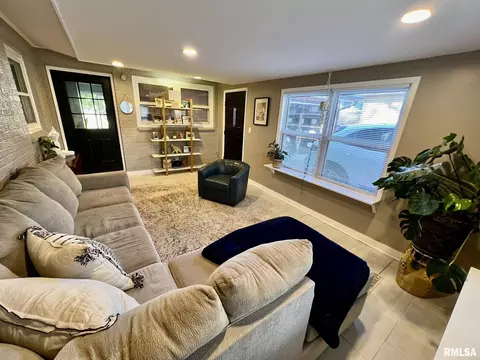 2105 Blackhawk Rd, Springfield, IL 62702 photo 34