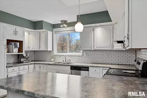 4140 S 2nd St, Springfield, IL 62703 photo 16
