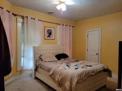 935 W Washington St, Springfield, IL 62702 photo 18