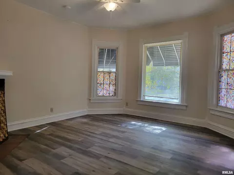 935 W Washington St, Springfield, IL 62702 photo 8