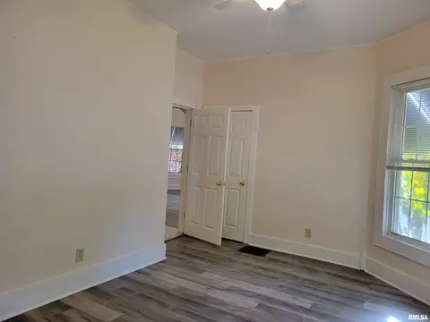 935 W Washington St, Springfield, IL 62702 photo 13