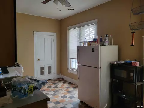 935 W Washington St, Springfield, IL 62702 photo 19
