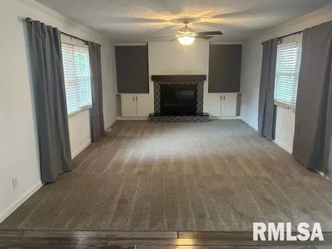 8 Lansing Dr, Springfield, IL 62703 photo 5