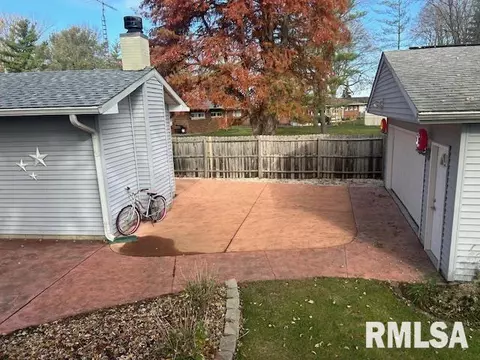 8 Lansing Dr, Springfield, IL 62703 photo 25