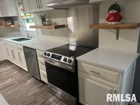 8 Lansing Dr, Springfield, IL 62703 photo 10