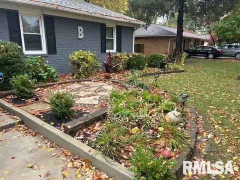 8 Lansing Dr, Springfield, IL 62703 photo 2