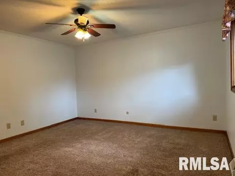 Other - 5 Danbury Dr, Springfield, IL 62704 photo 4 of 12