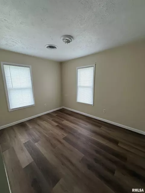 Bedroom - 922 E Percy Ave, Springfield, IL 62702 photo 3 of 5