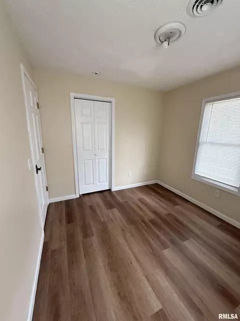 Bedroom - 922 E Percy Ave, Springfield, IL 62702 photo 5 of 5