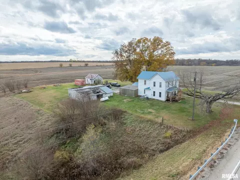 10153 E State Route 116 Hwy, London Mills, IL 61544