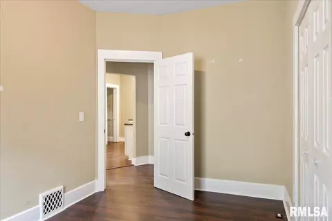 2317 S 10th St, Springfield, IL 62703 photo 10