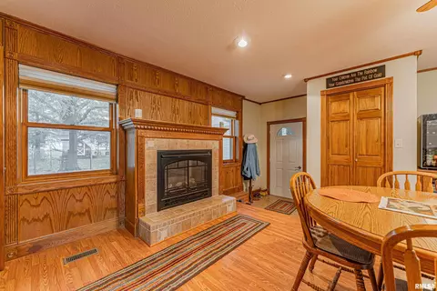 127 Elm Ave, Cornland, IL 62519 photo 16