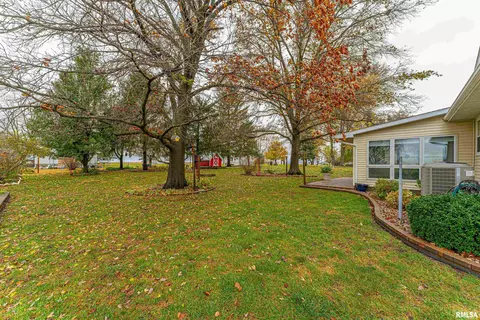 127 Elm Ave, Cornland, IL 62519 photo 30