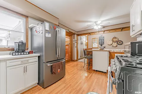 127 Elm Ave, Cornland, IL 62519 photo 12