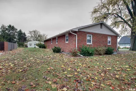 200 W Prairie St, Camp Point, IL 62320 photo 25